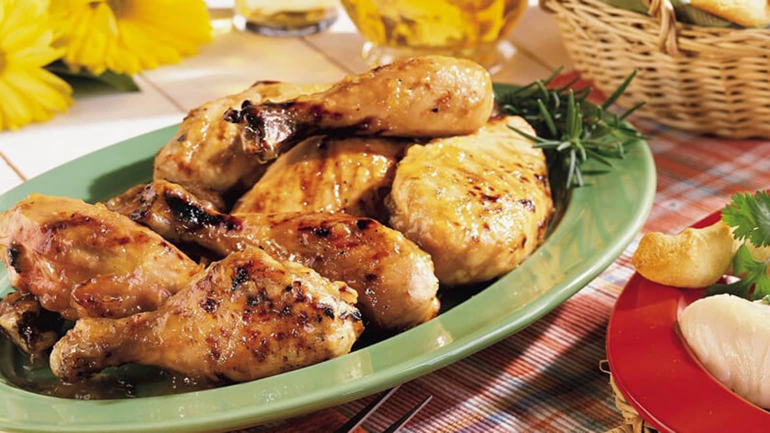 Chicken with Spicy Peach Glaze